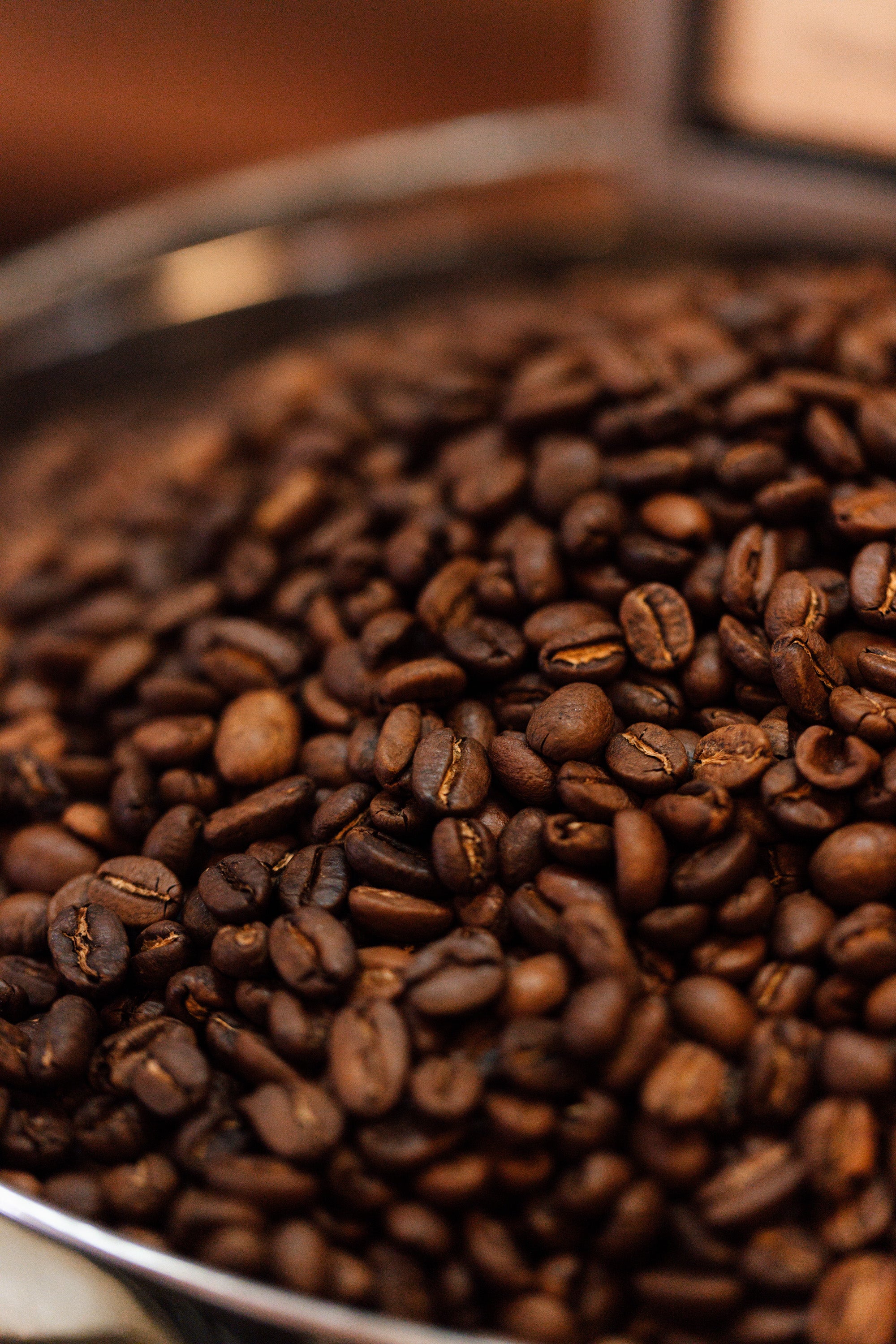 Coffee beans bucket.jpg__PID:e81510db-29c6-4f76-8dcb-e03b589479db